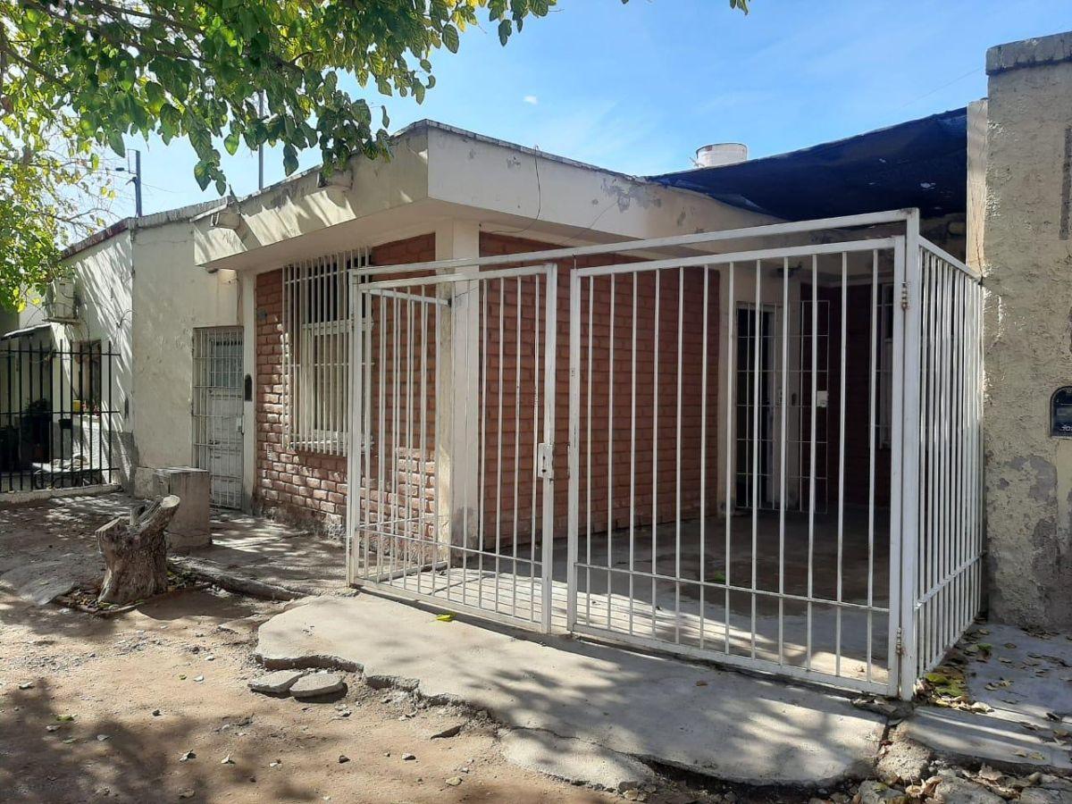 ACL PROPIEDADES - VENDE CASA MIXTA
