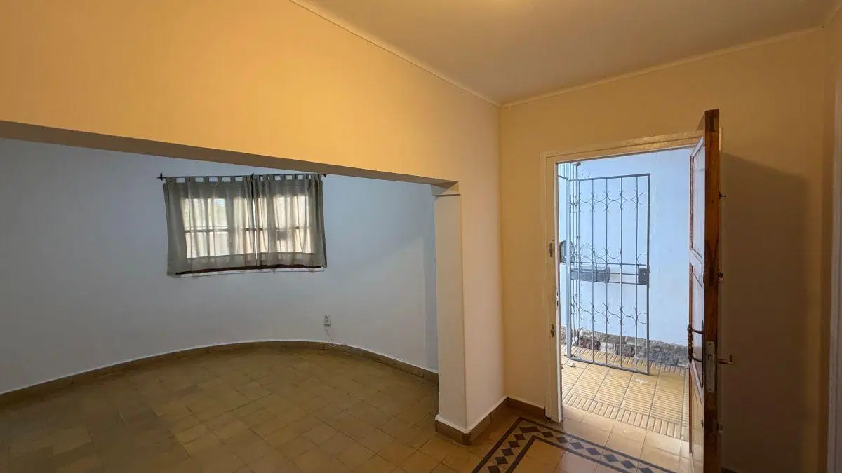 ACL PROPIEDADES - Alquila casa solo destino comercial 4