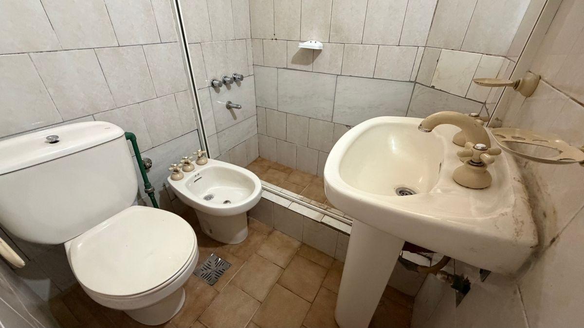 Foto de ACL PROPIEDADES - ALQUILA BELLÍSIMA CASA GX (3 Dorm., 2 baños, Patio y, imagen 3