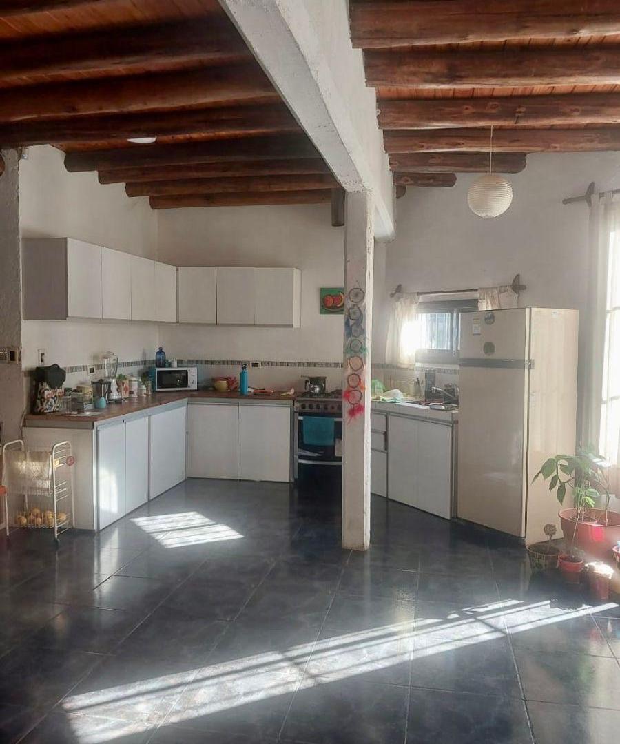 Foto de ACL PROPIEDADES VENDE CASA - En la ciudad de Mendoza Capital, imagen 3