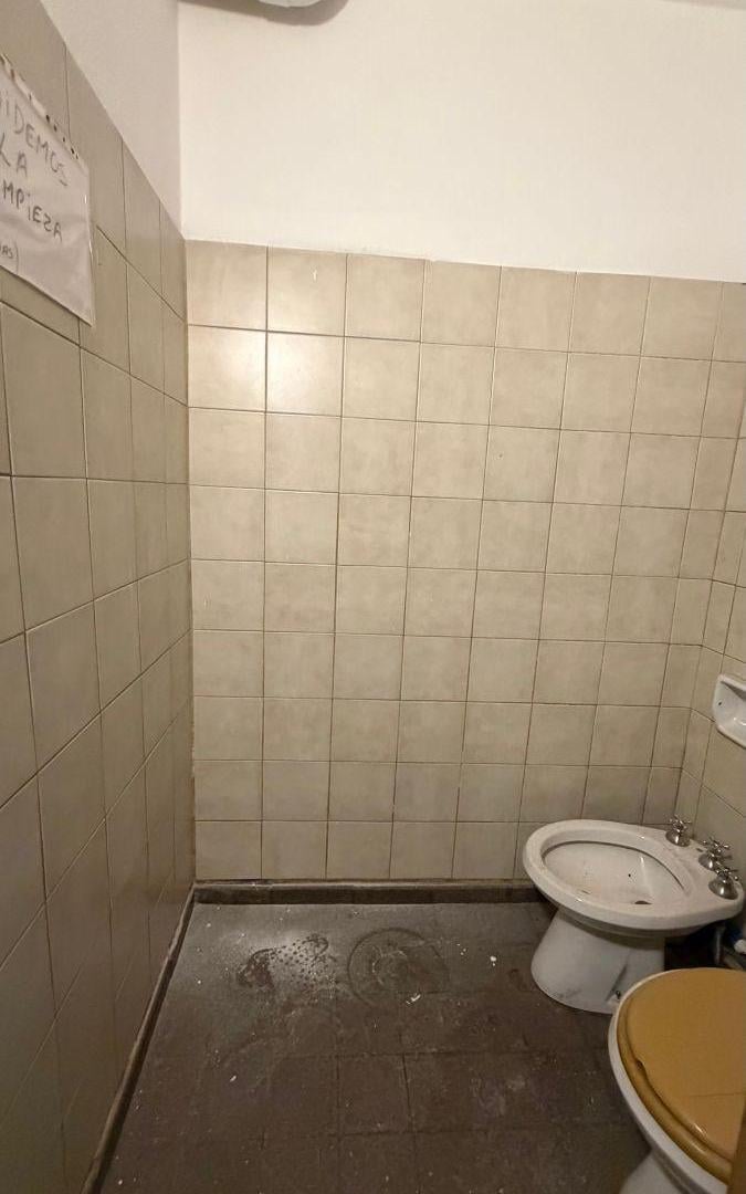 Foto de ACL PROPIEDADES - ALQUILA SALÓN COMERCIAL CON GALPON. GUAYMALLÉN, imagen 5
