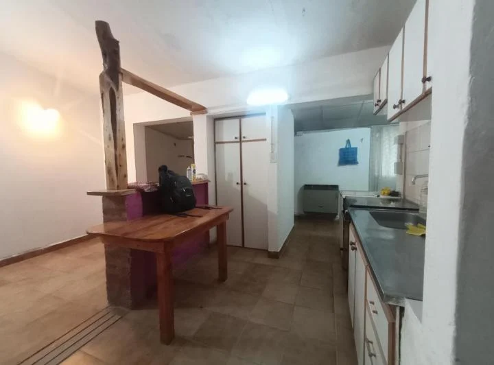 Casa ubicada en calle Rio Negro, Cipolletti. 5