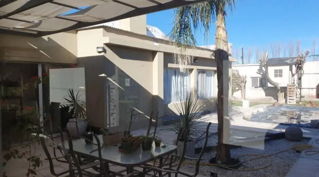 CASA EN VENTA EN CATRIEL-RIO NEGRO 5