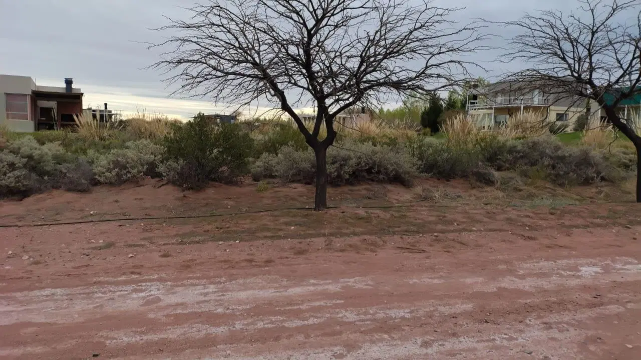 Terreno en Mari Menuco 3