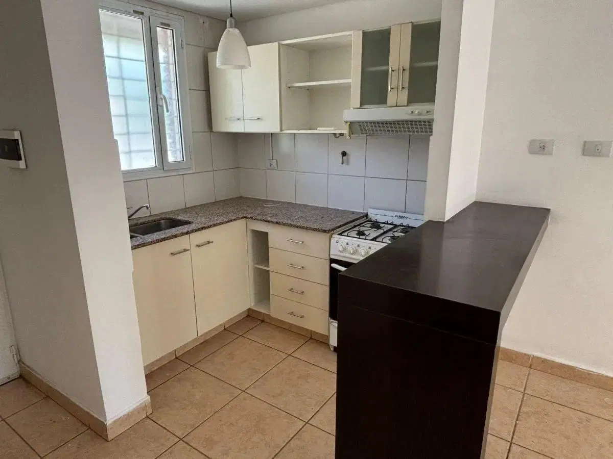 DUPLEX EN VENTA CENTENARIO 3