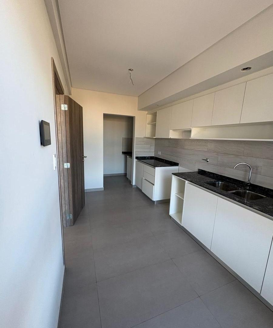 Foto de Departamento En Venta 2 Dormitorios- Los Teros, imagen 3