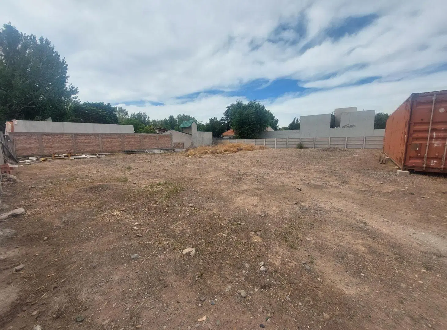TERRENO EN JARDINES DEL REY NEUQUÉN 4