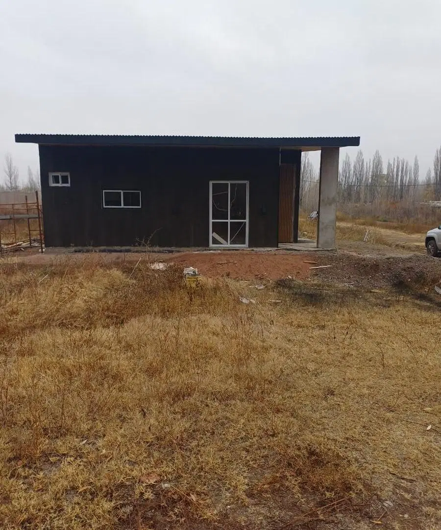 Casa en Venta en barrio Gardenia - Neuquen 3