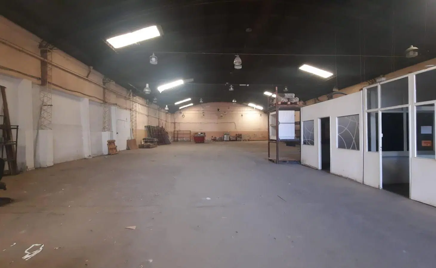 LOCAL COMERCIAL EN VENTA/ALQUILER SOBRE CALLE LAINEZ 3