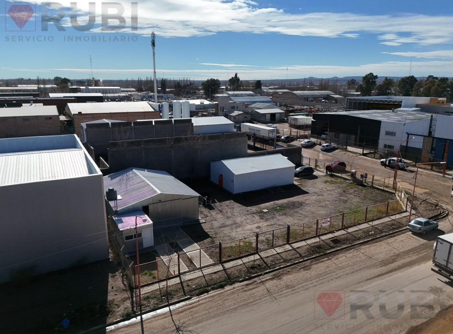 Foto de Galpón en alquiler - Parque industrial de Cipolletti, imagen 1