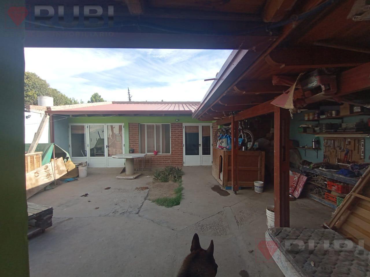 Foto de CASA EN VENTA - BARRIO 54 VIVIENDAS - PLOTTIER, imagen 3