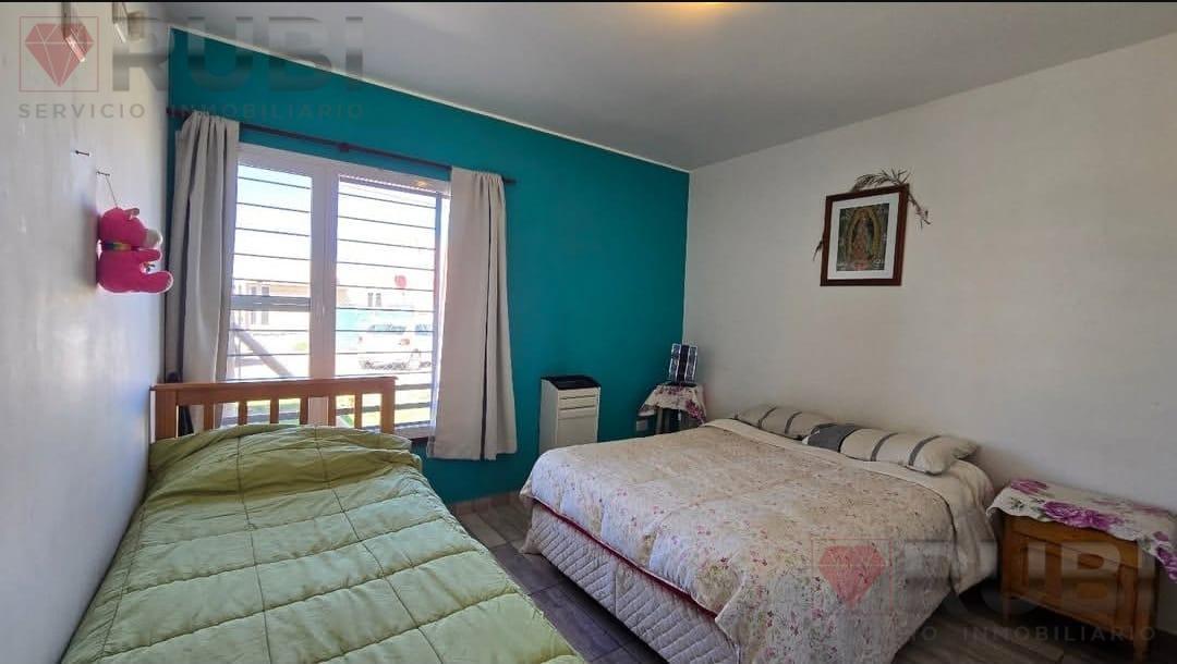 Foto de CASA EN VENTA EN BARRIO PROCREAR CENTENARIO, imagen 2