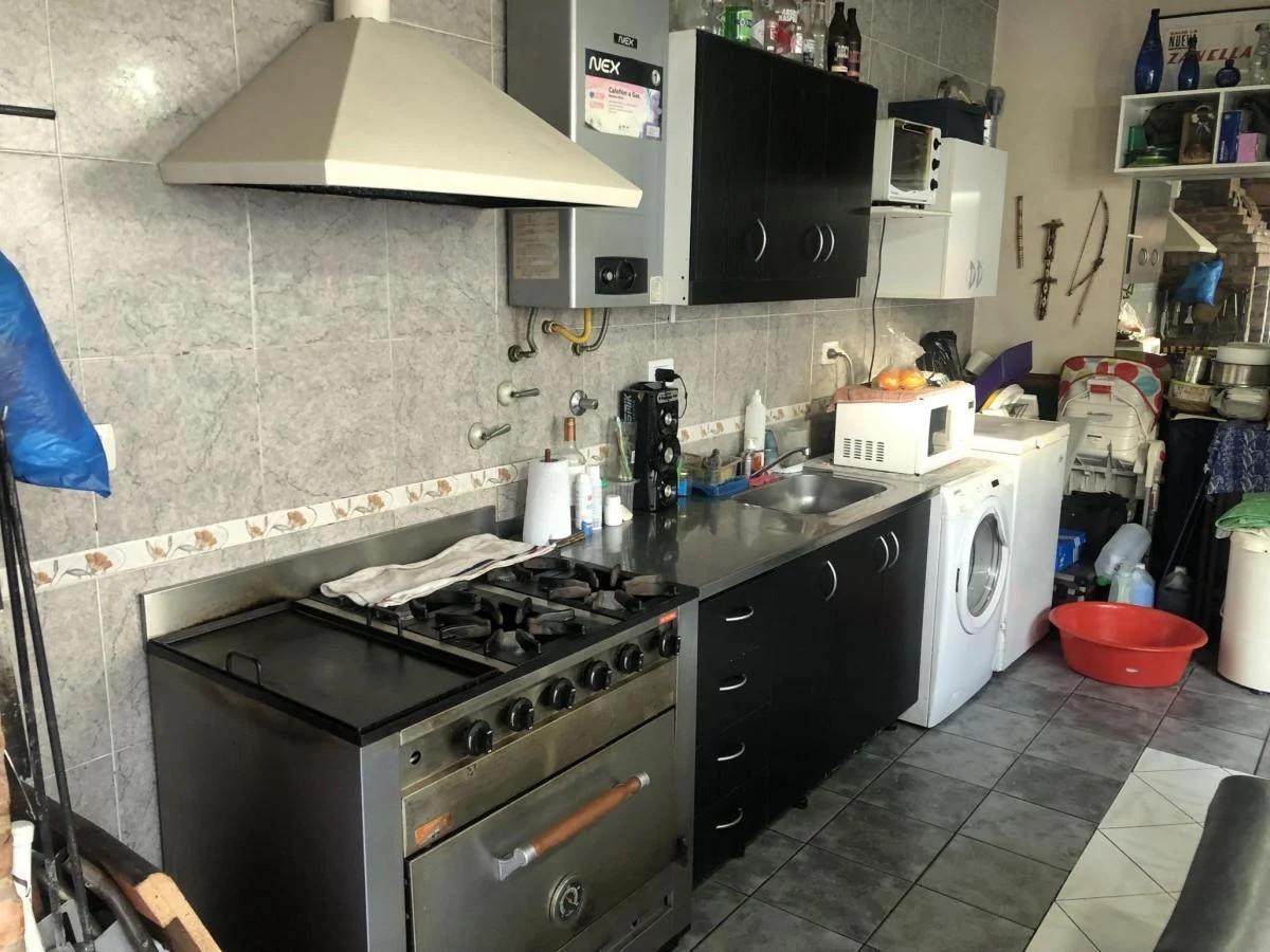 Venta de Casa 4 Ambientes. Zona Parque Avellaneda 5