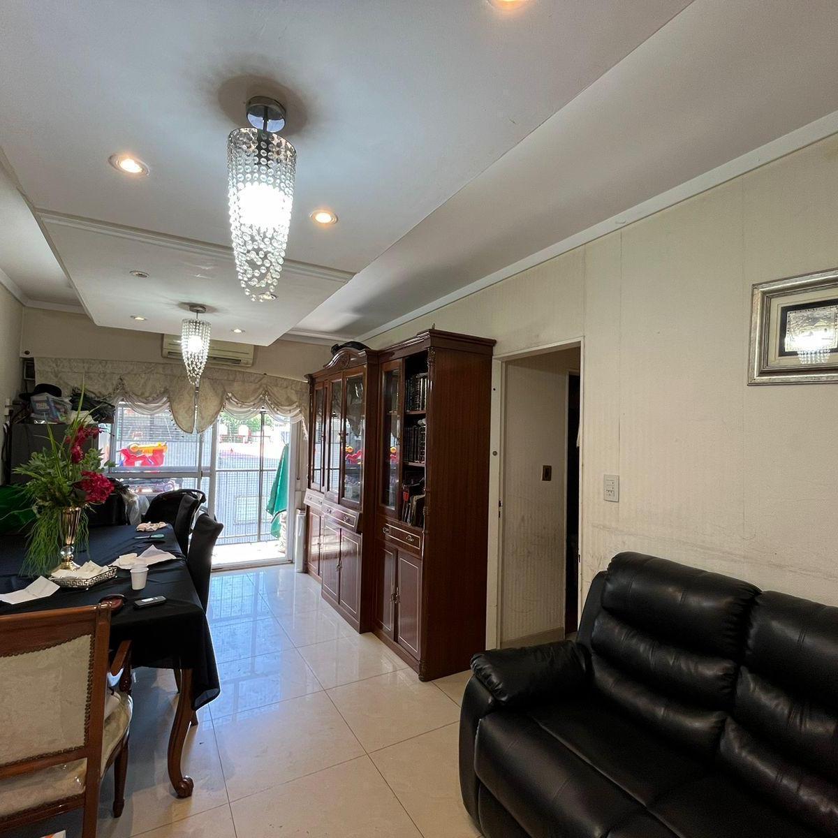Venta de Departamento 3 Ambientes con Balcón en Floresta 5