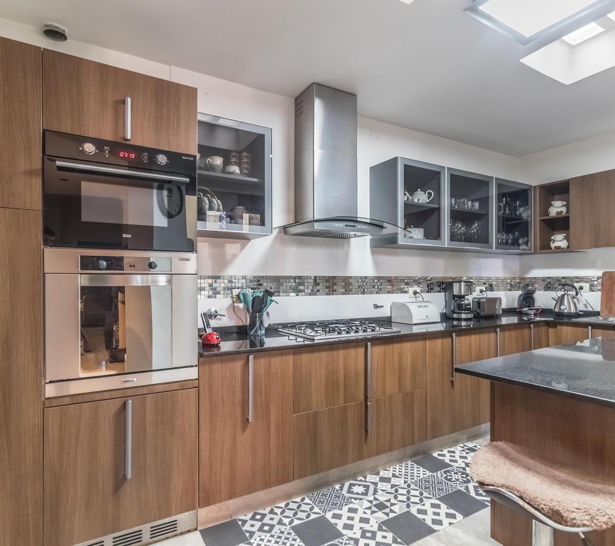 Venta de Casa 4 Ambientes en Mataderos | Apto Crédito 4