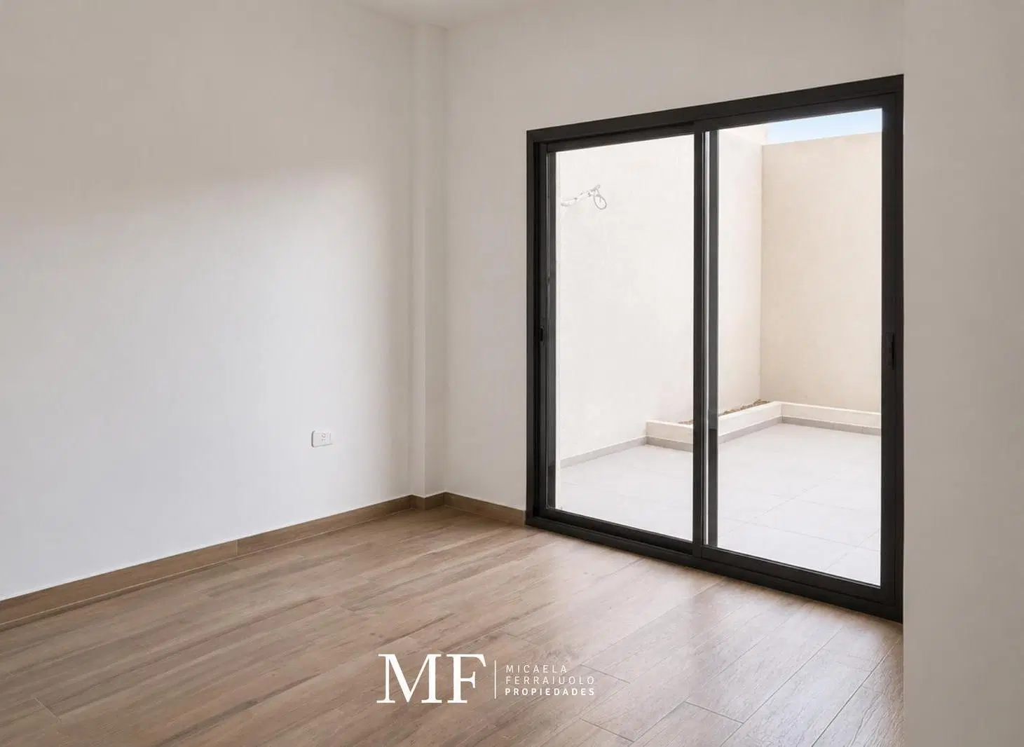 Departamento 2amb con patio a estrenar - Liniers 2