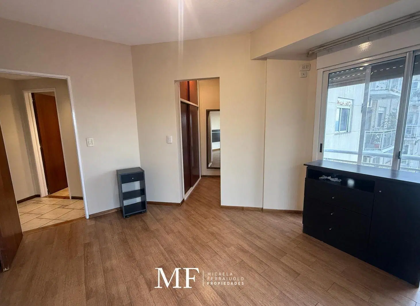 Venta departamento con cochera y terraza - Mataderos 3
