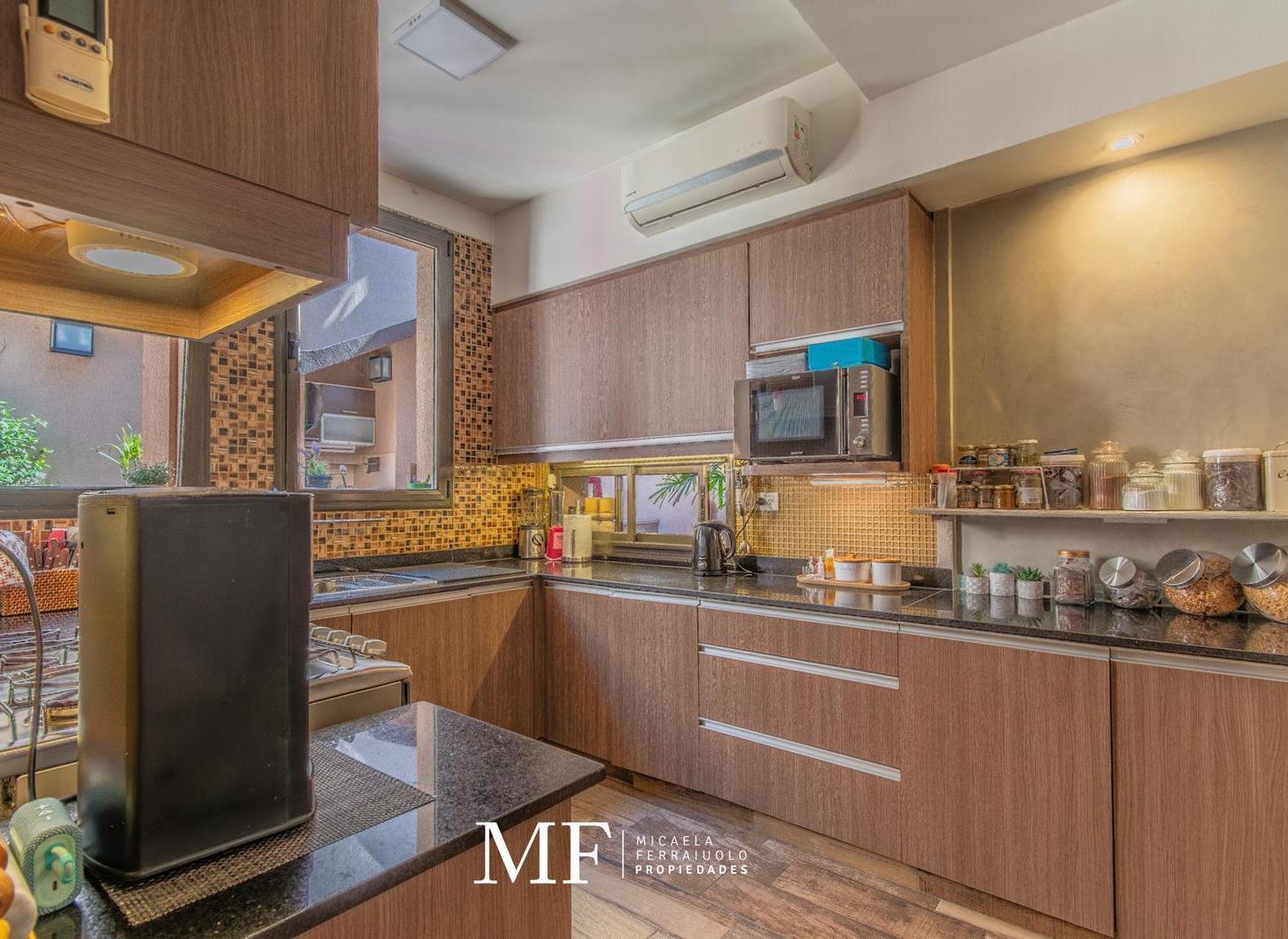 Foto de Espectacular casa de 5 dormitorios en venta Liniers, imagen 4