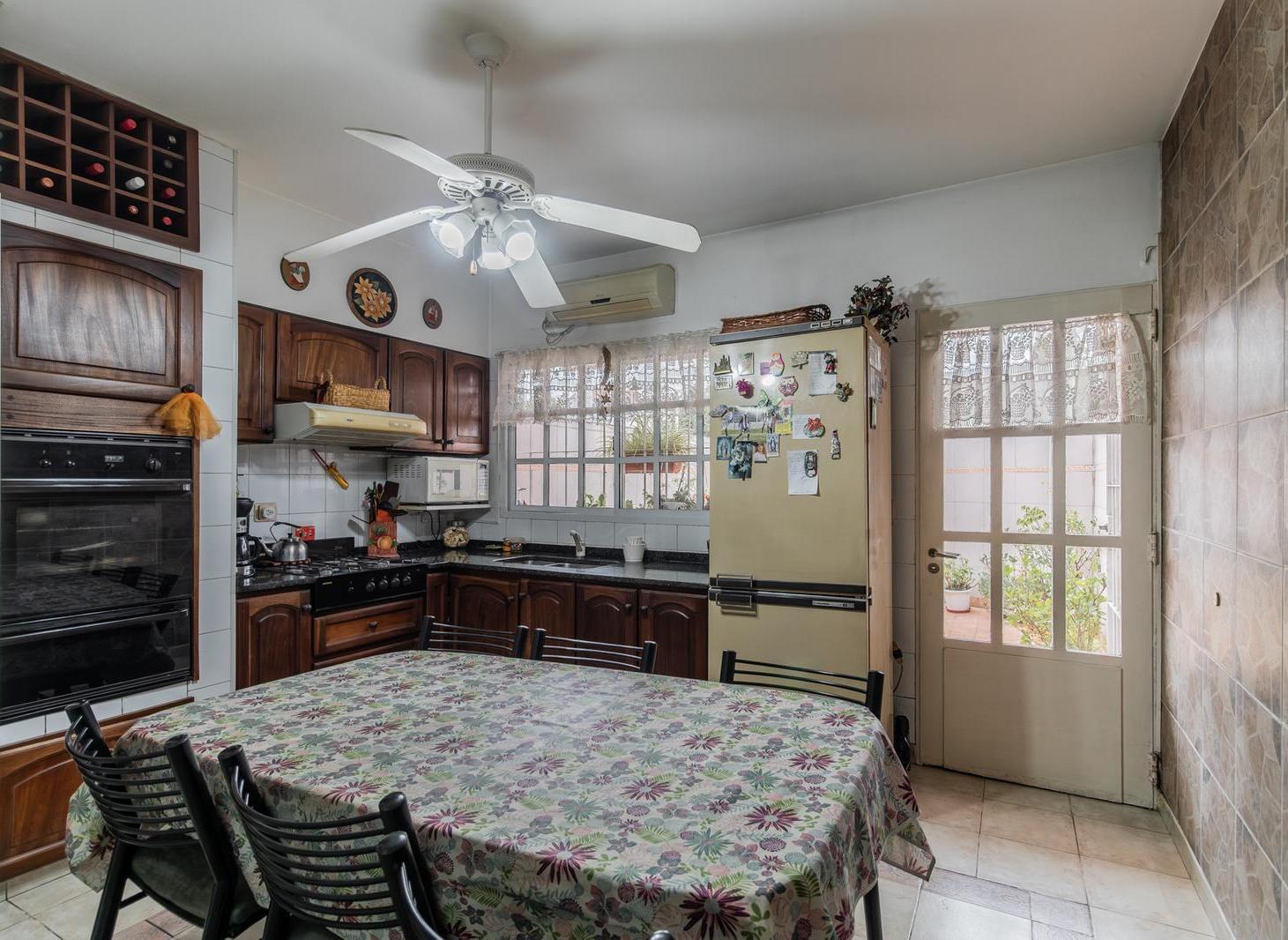Foto de Ph Duplex de 5 ambientes con cochera Parque Avellaneda, imagen 5