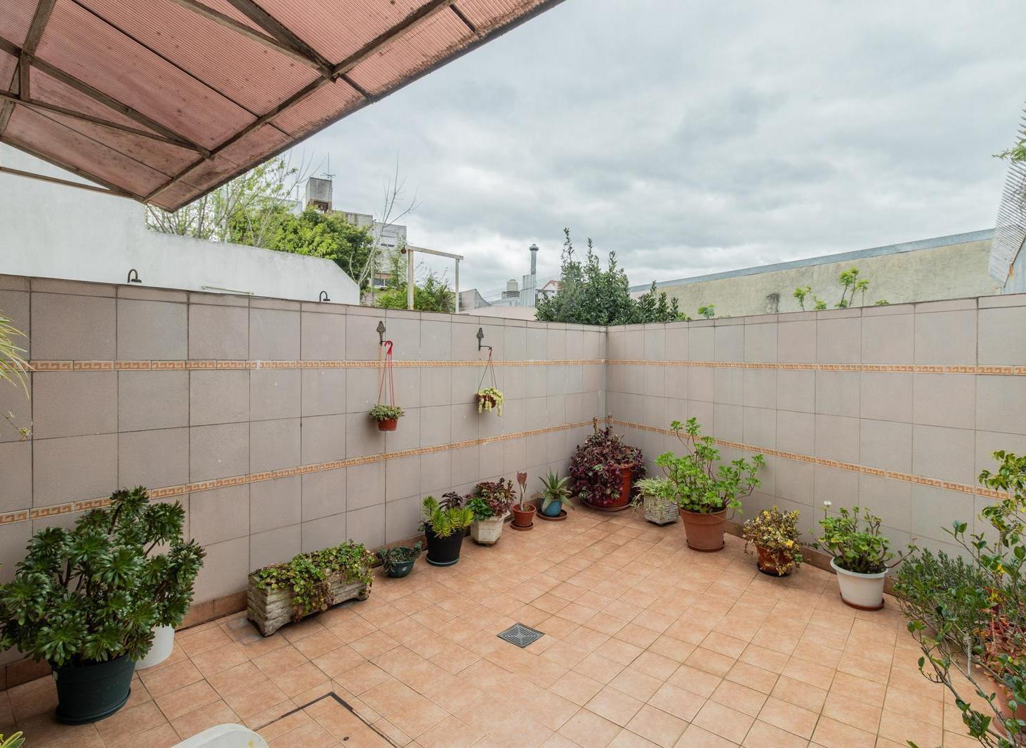 Foto de Ph Duplex de 5 ambientes con cochera Parque Avellaneda, imagen 2