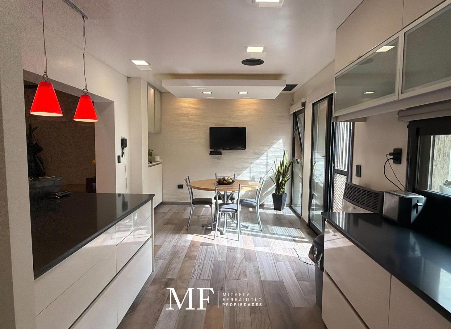 Foto de VENTA Casa 5 ambientes con quincho Barrio Naon, imagen 5