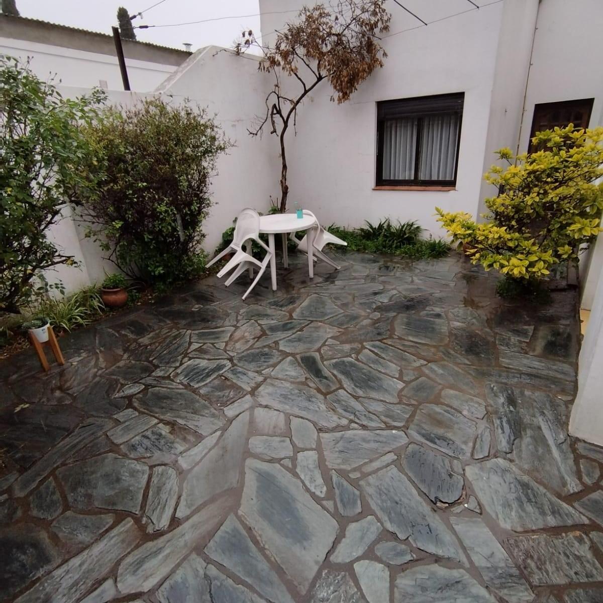 Alberti 1035 4