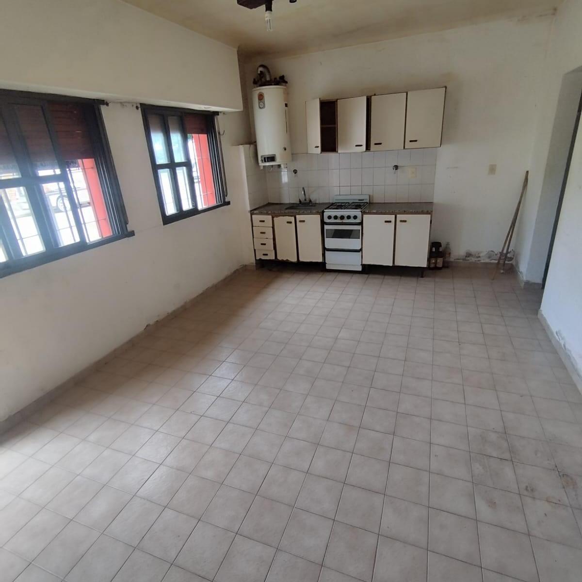Viamonte 1070 - Departamento 1
