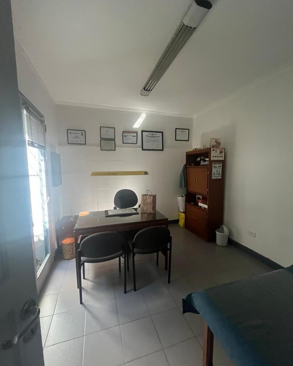 Undiano 10 - Propiedad Para Uso Profesional en Venta 4