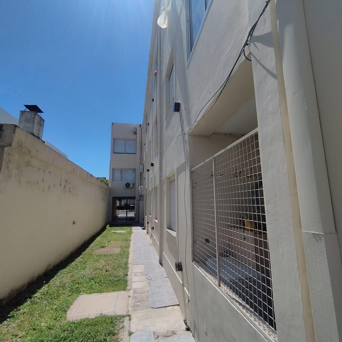 Departamento de 1 Dormitorio en Venta - Witcomb 134 3