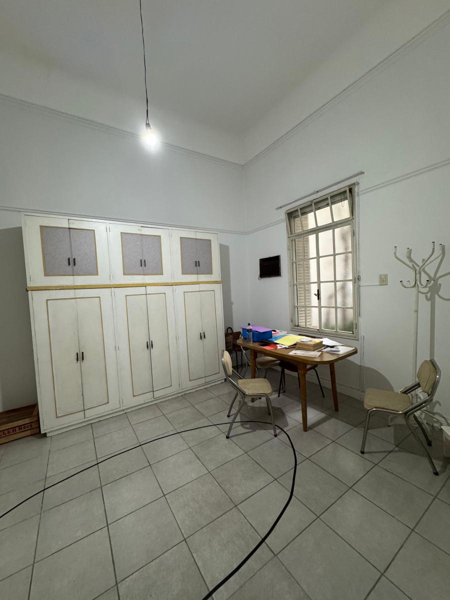 Saavedra 322 - Casa o Espacio Comercial 5