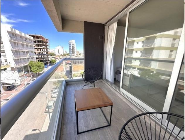 Impecable departamento de 2 dormitorios en VENTA-Monte Hermoso 3