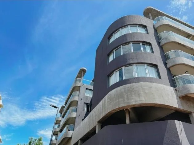 Impecable departamento de 2 dormitorios en VENTA-Monte Hermoso 1