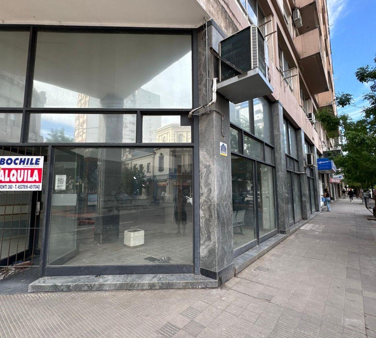 Foto de Local en ALQUILER-Microcentro de Bahia Blanca-San Martin y Las Heras, imagen 4