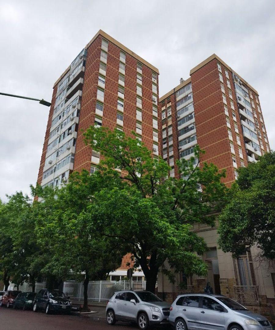 Departamento de 2 dormitorios en VENTA-Casanova 48