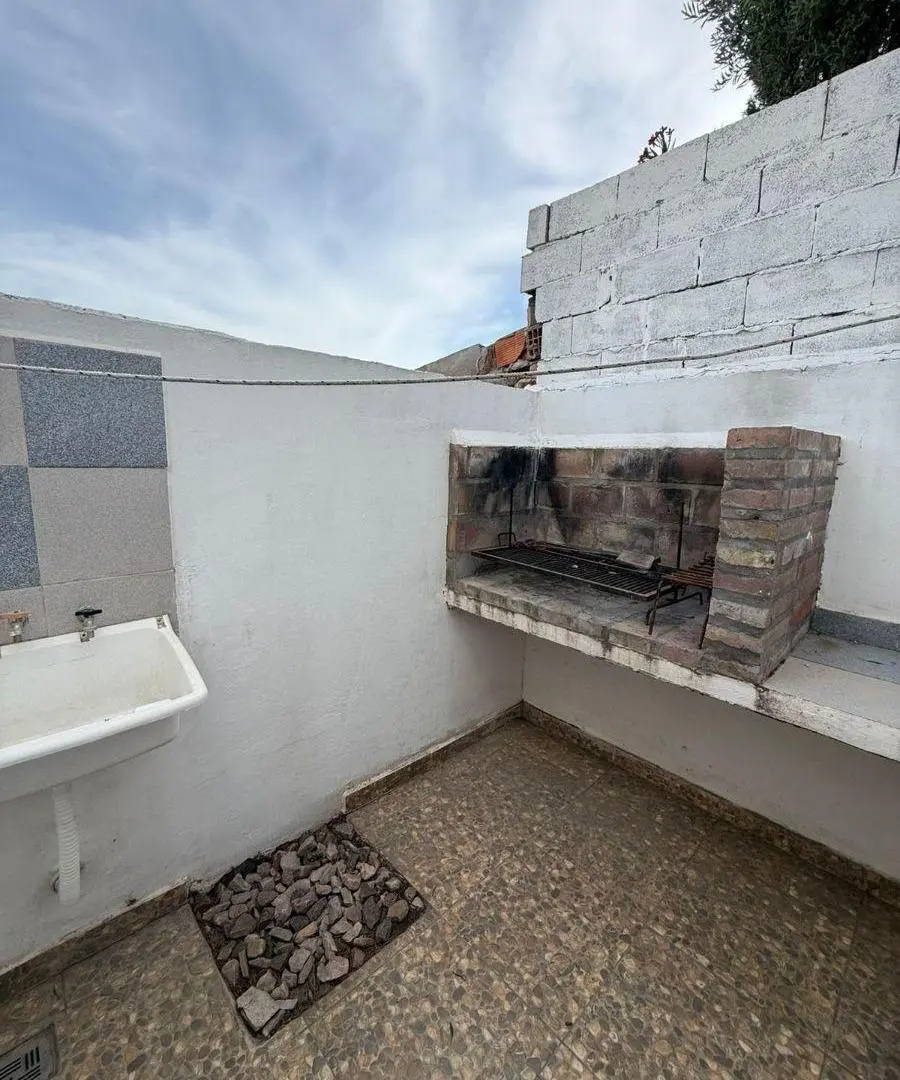 Departamentos en VENTA-Ideal inversor-Juntos o separados-MONTE HERMOSO 8