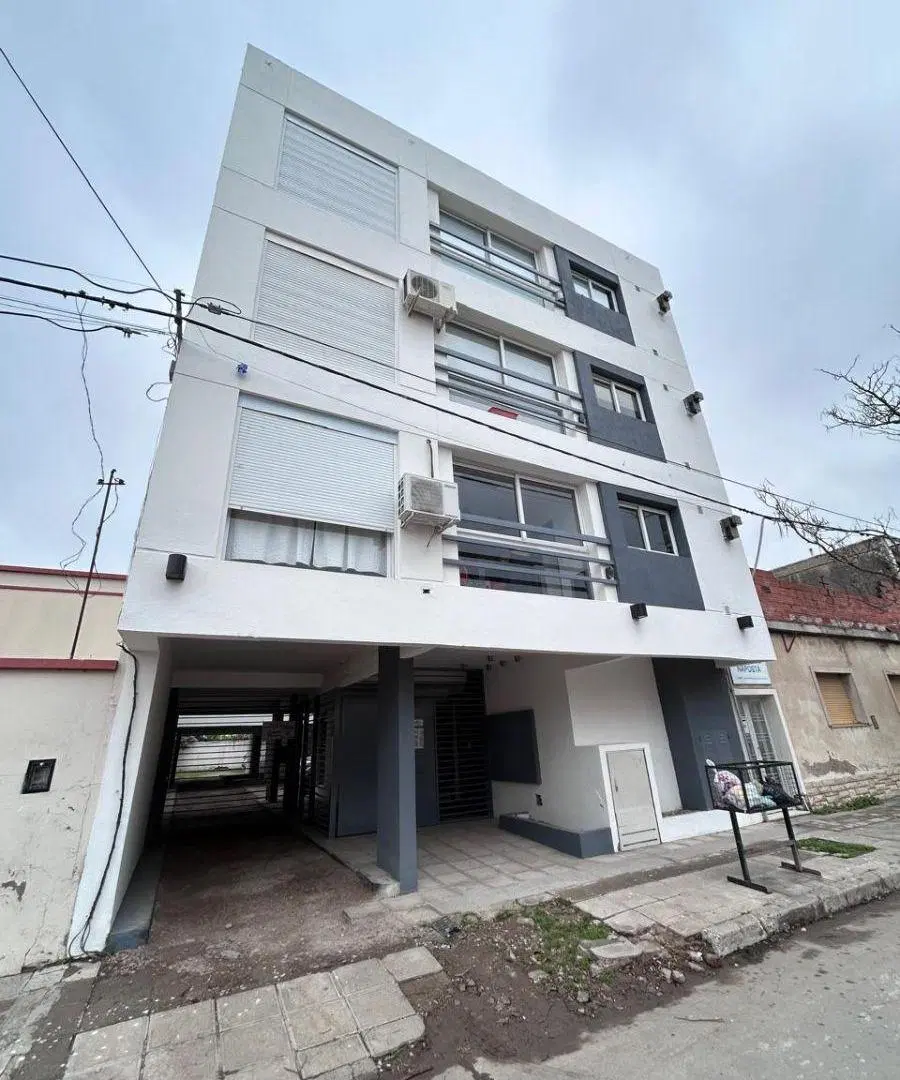Departamento en VENTA-Zona paseo de las esculturas-San Salvador 256 2