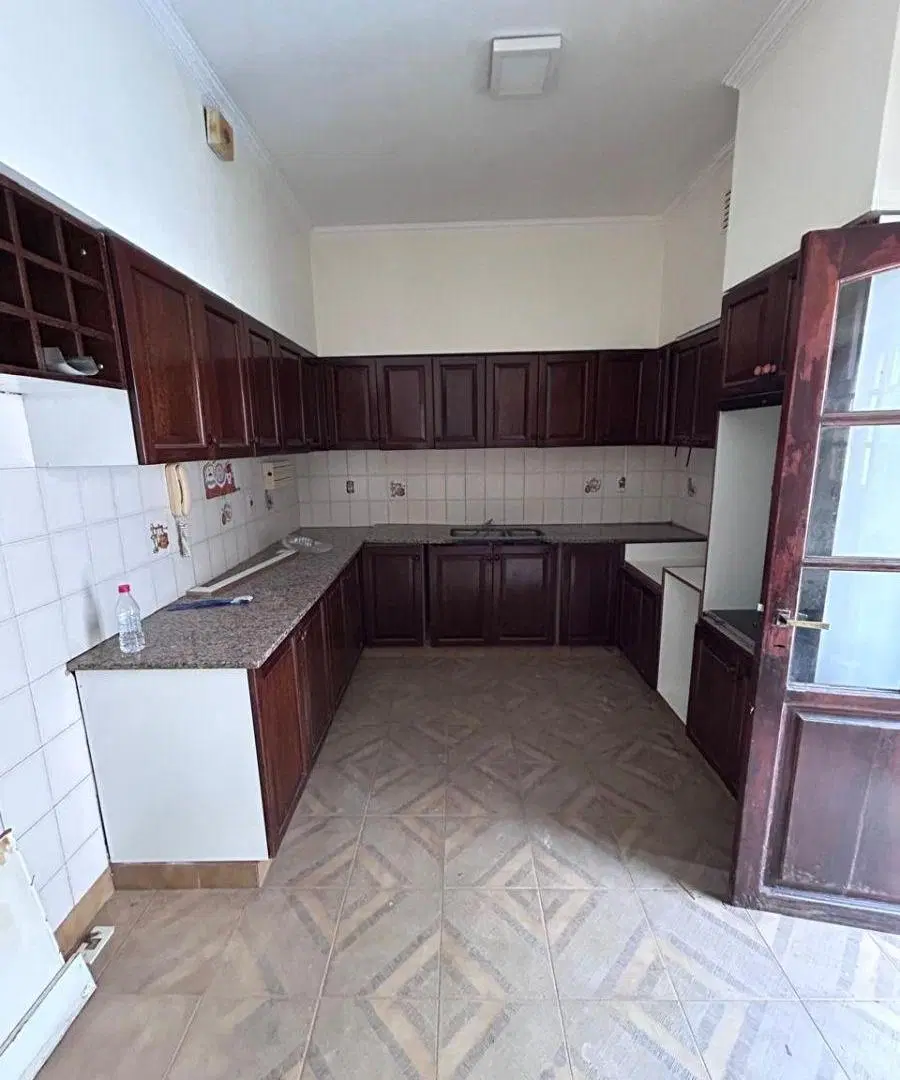 Casa en VENTA-Lamadrid 519 5