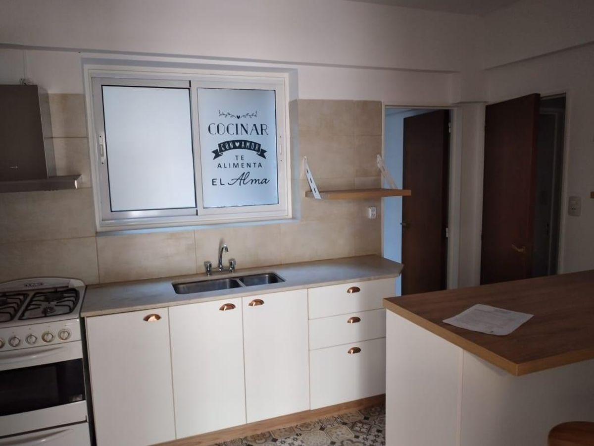 Foto de DEPARTAMENTO ESTOMBA 112 – PISO 1, imagen 4