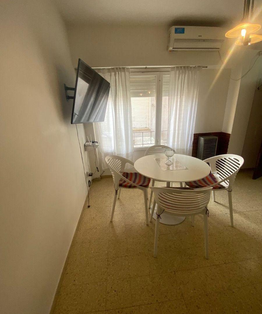 Foto de Departamento en alquiler en Zeballos 222, imagen 2