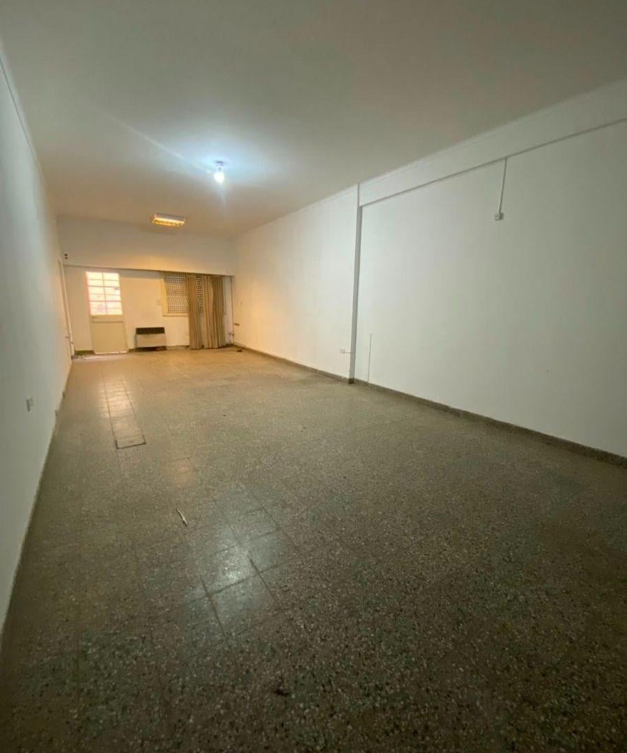Foto de Local Comercial en Alquiler | Viamonte al 200, imagen 1