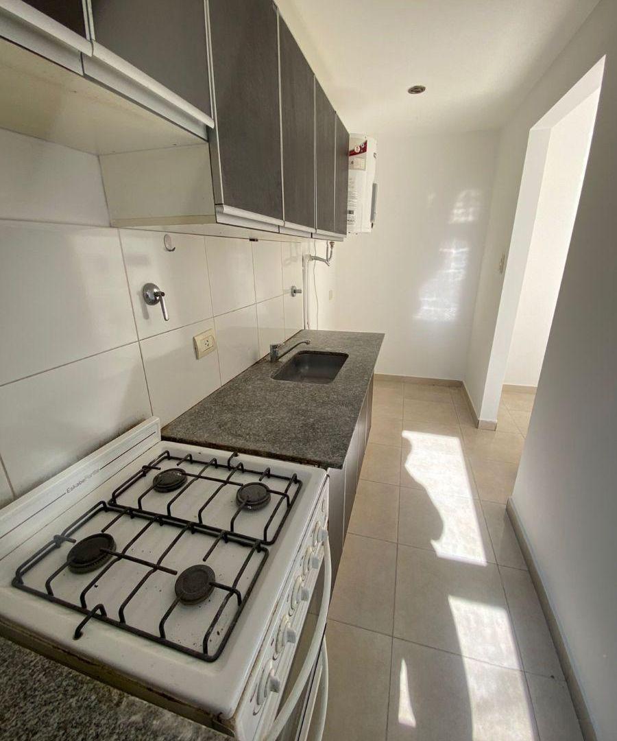 Foto de Departamento en alquiler en Lamadrid al 200, imagen 1