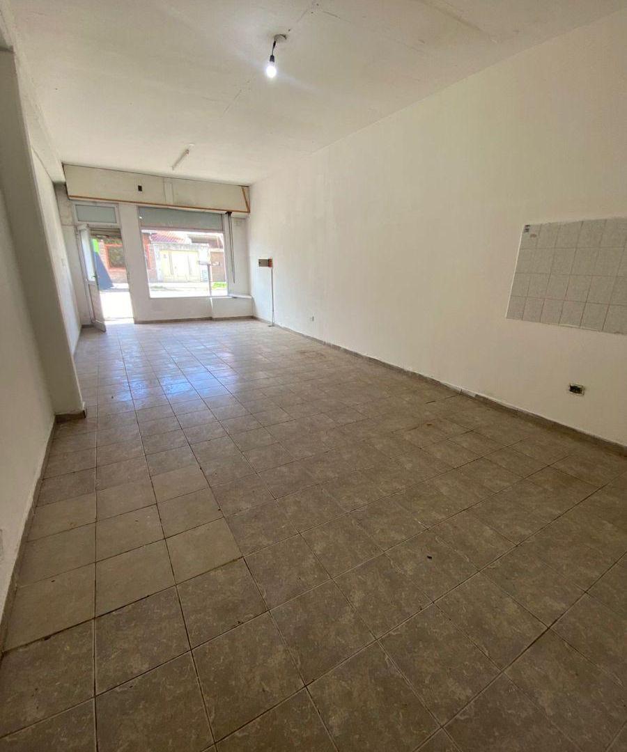 Foto de Local comercial en alquiler en Vieytes al 2400, imagen 5