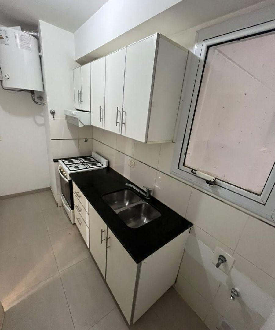 Foto de Departamento en alquiler de 1 dormitorio en Holdich al 100, imagen 1