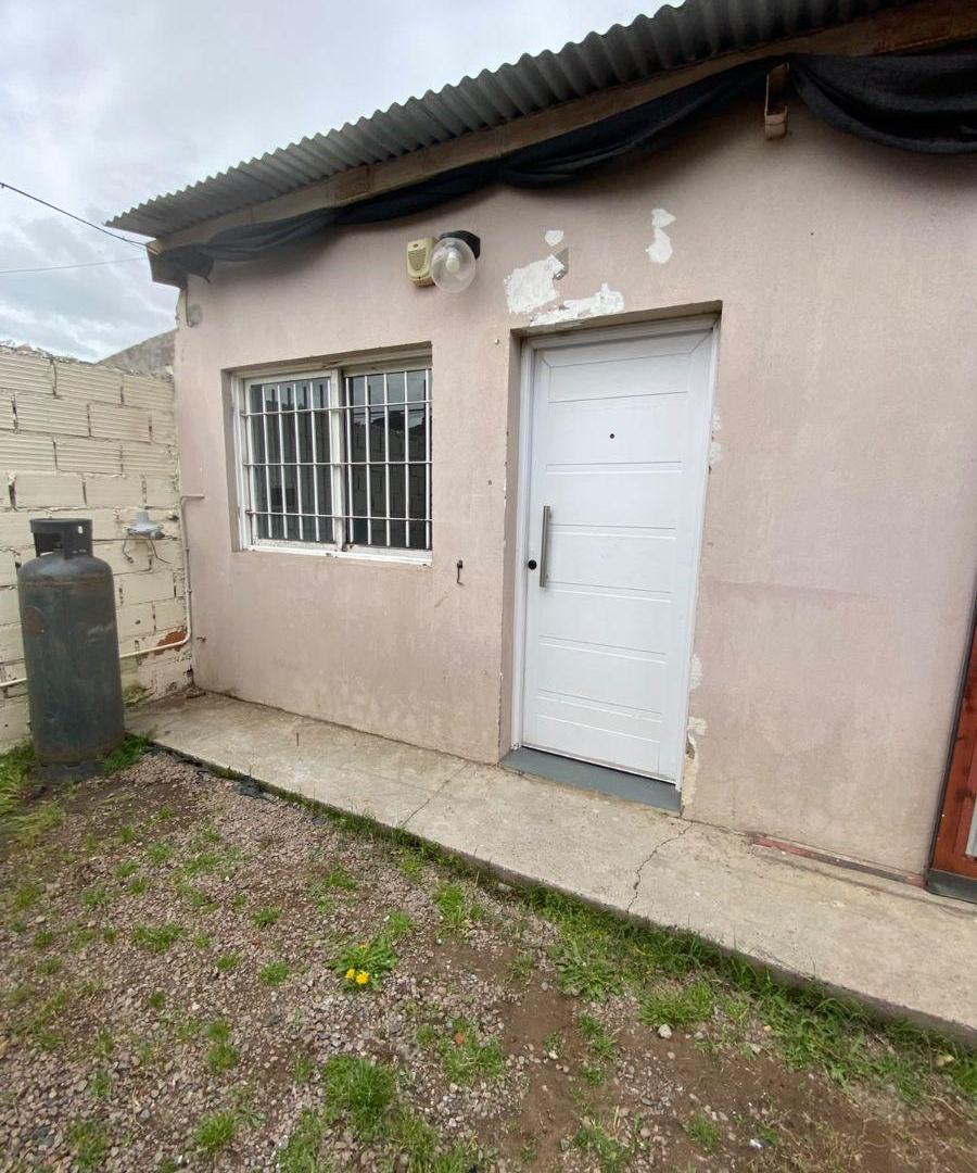 Foto de Departamento en alquiler en Pablo Acosta al 1200, imagen 1