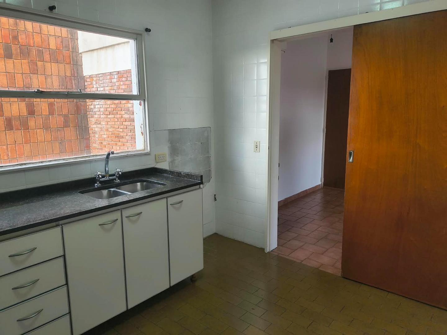 Foto de Alquiler departamento 3 ambientes con balcon en Wilde, imagen 5