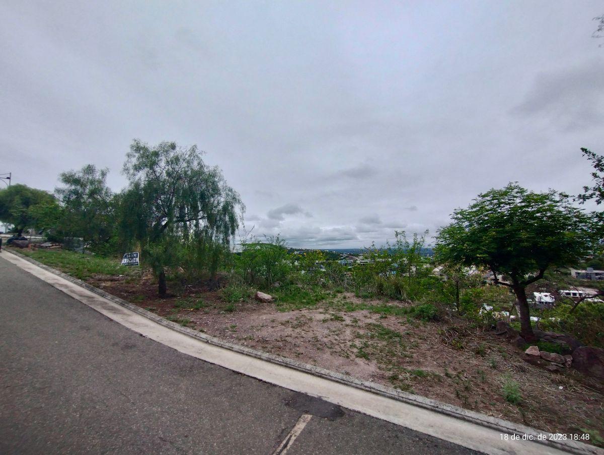 Lotes en altura con doble acceso y vistas abiertas – Country La Cuesta