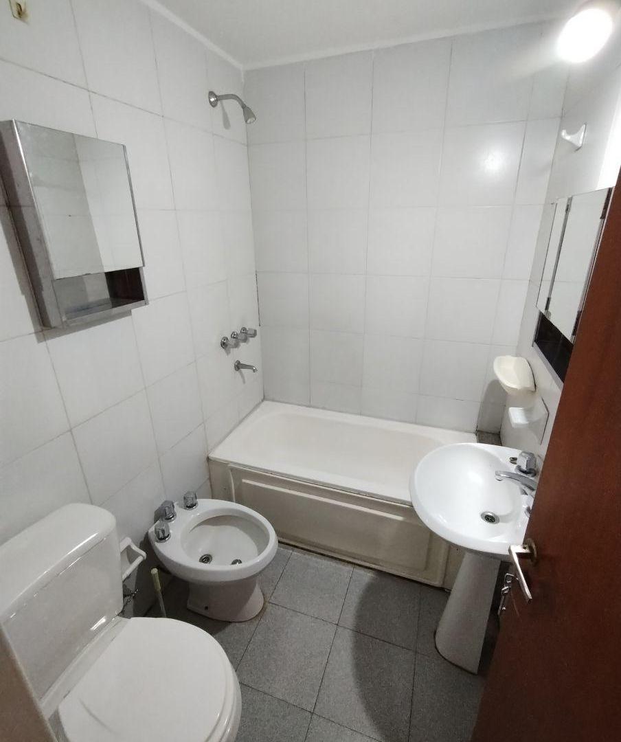 Foto de Departamento 1 Dormitorio en Planta Baja con Gran Patio Propio – Centro, imagen 4