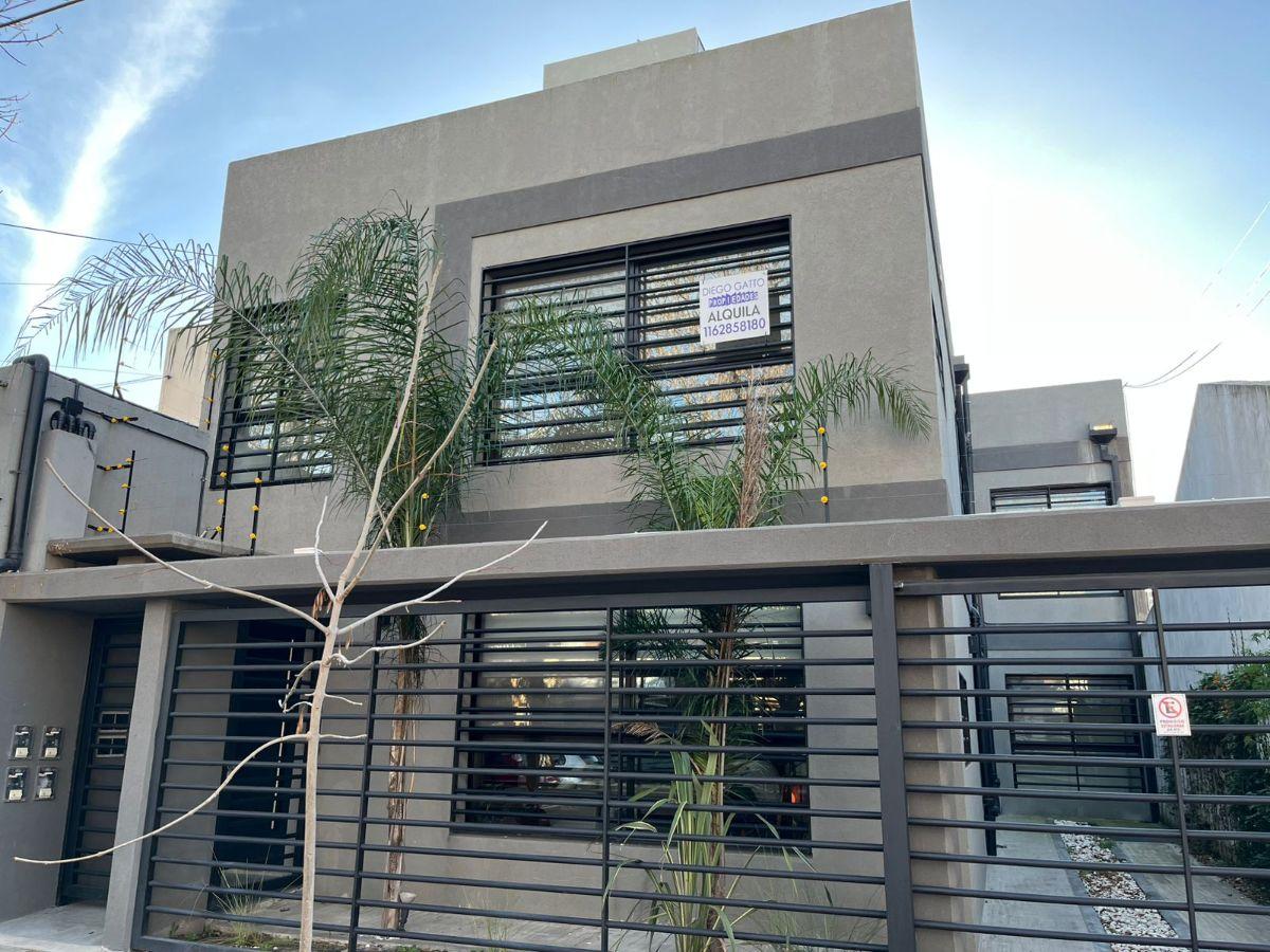 Foto de DEPARTAMENTO EN ALQUILER SEMINUEVO EN EL CENTRO DE MONTE GRANDE, imagen 1