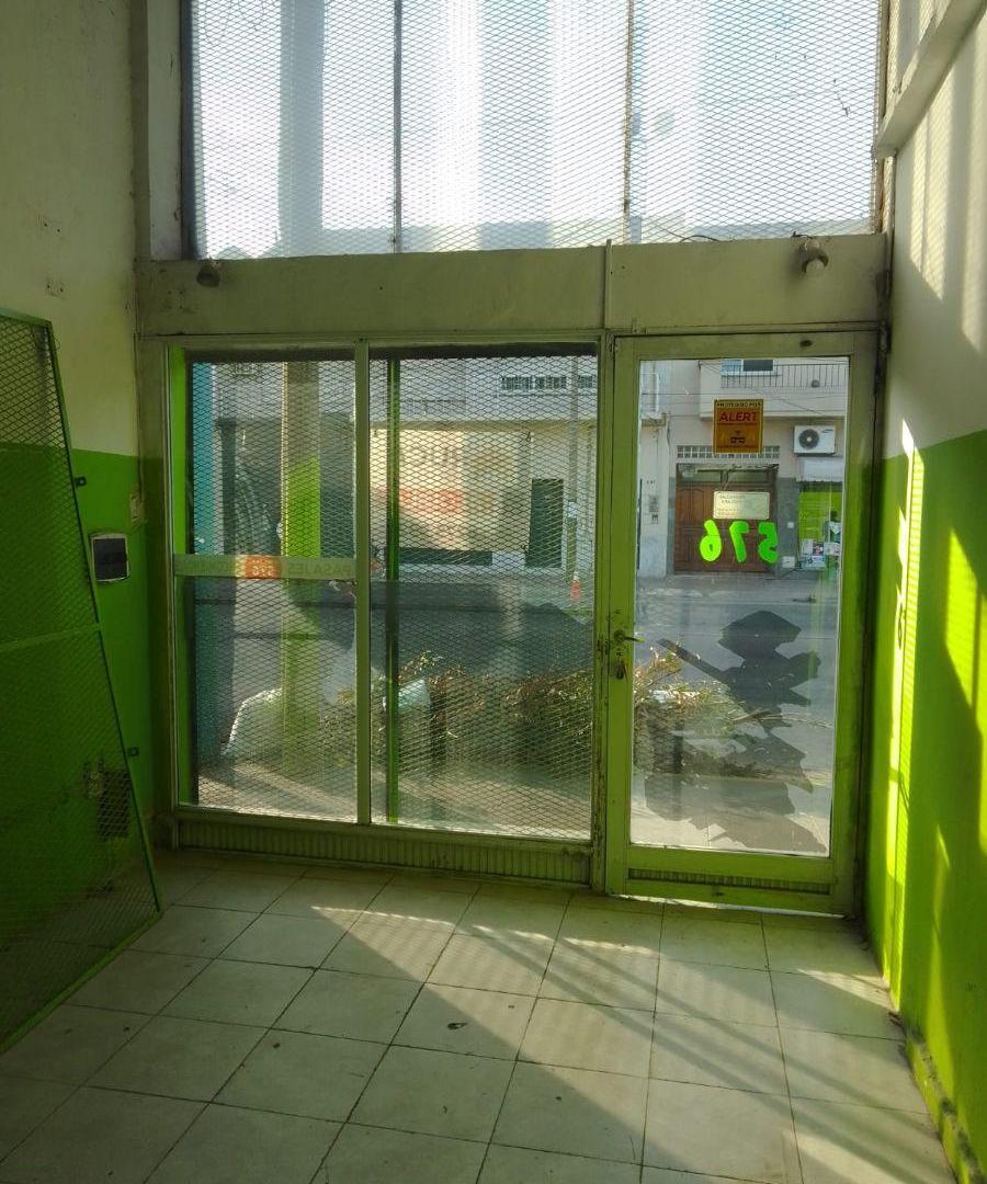 Foto de EXCELENTE LOCAL COMERCIAL EN ZONA DE ALTO TRANSITO DE MONTE GRANDE, imagen 5