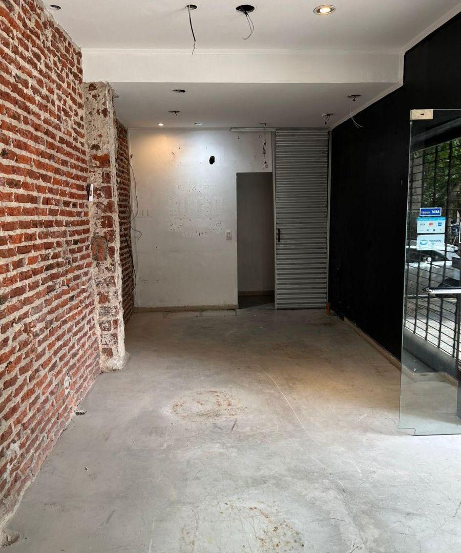 Foto de LOCAL EN ESQUINA CON ENCANTO EN MONTE GRANDE, imagen 5